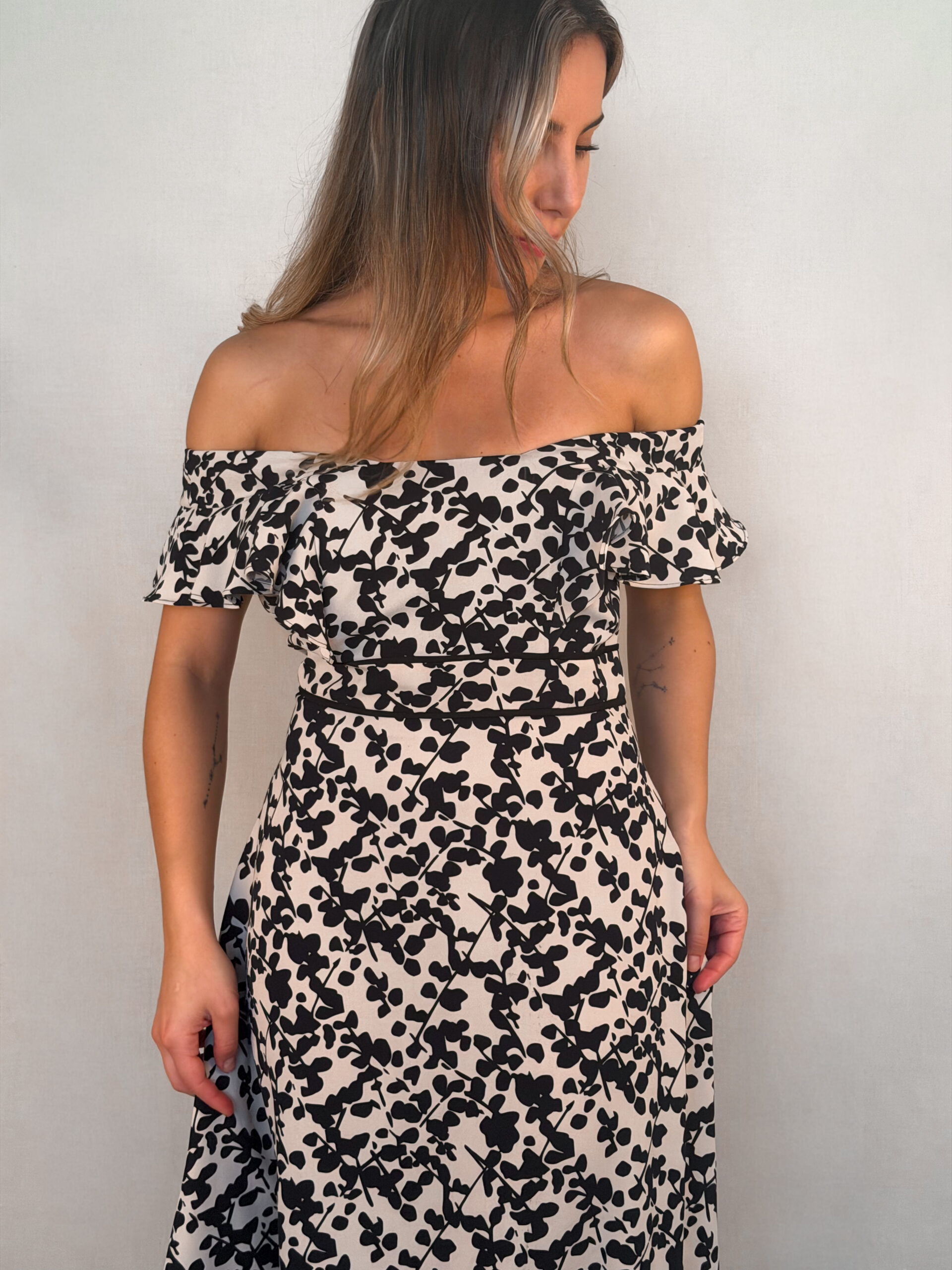 alquiler vestido b&w