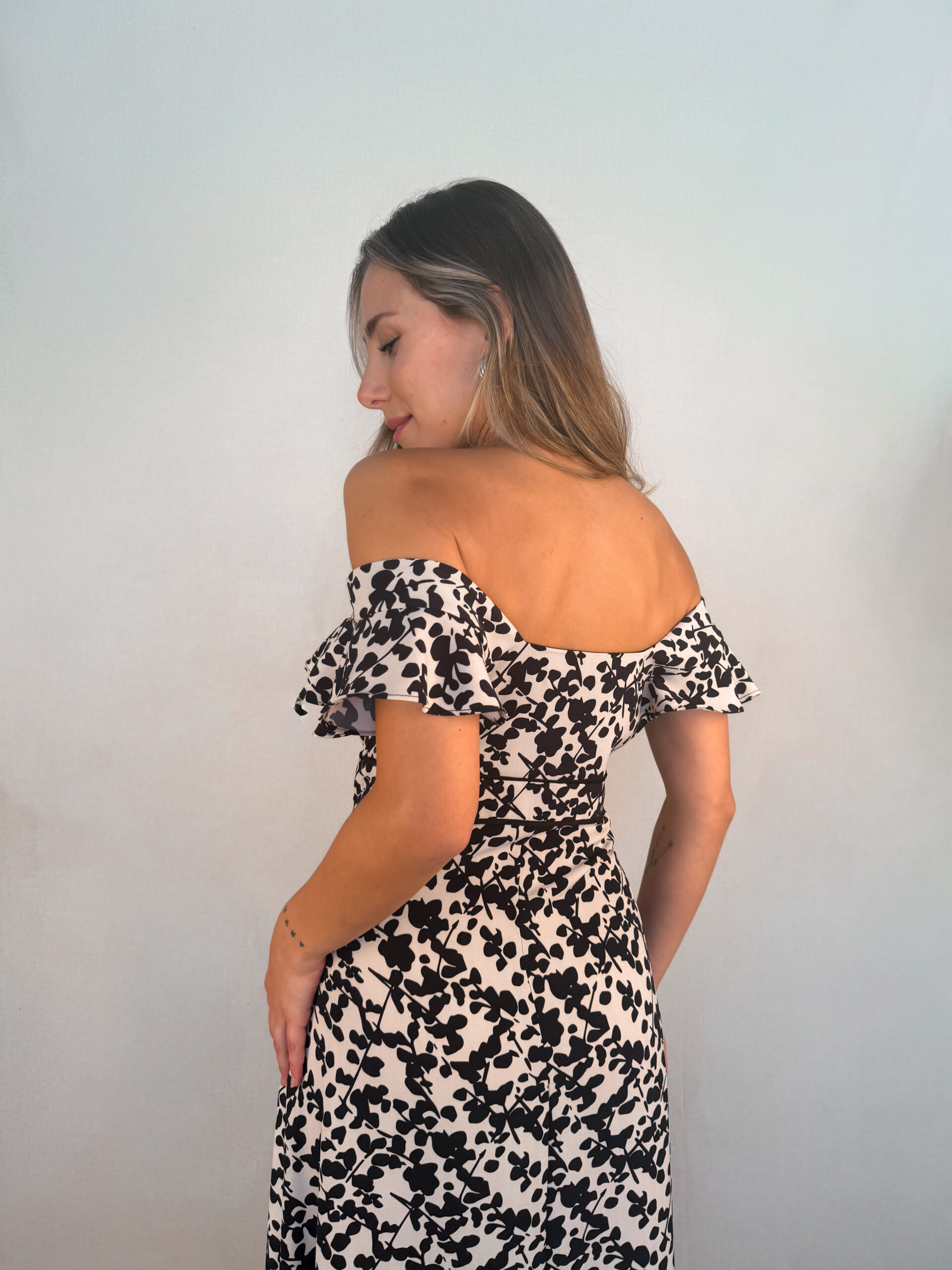 alquiler vestido b&w